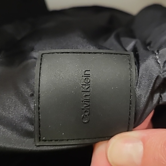 Calvin Klein Ombre Slim Puffer Jacket Size Small - Picture 6 of 7